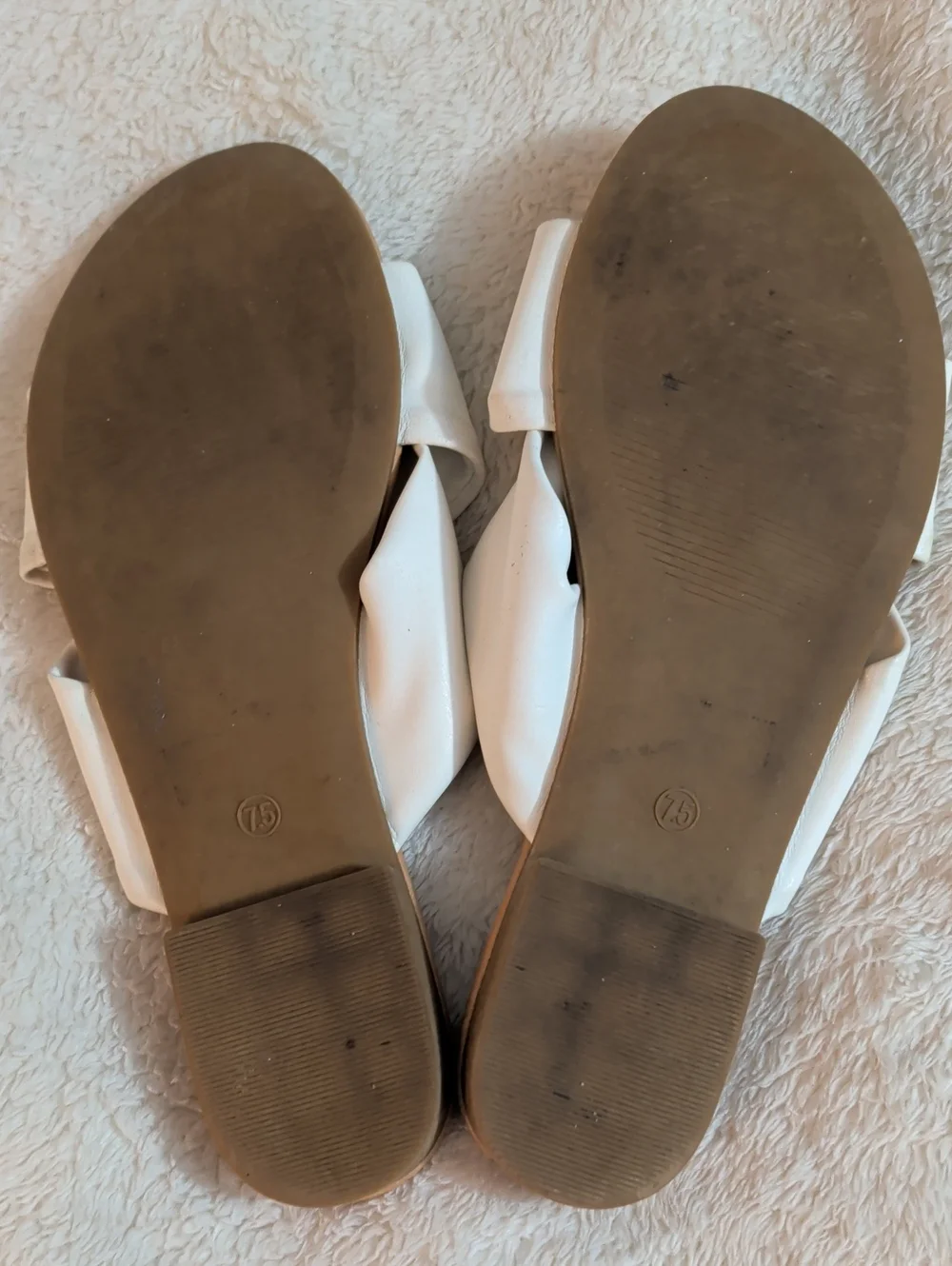 Cynthia Rowley White Crisscross Flat Slide Sandals Size 7.5